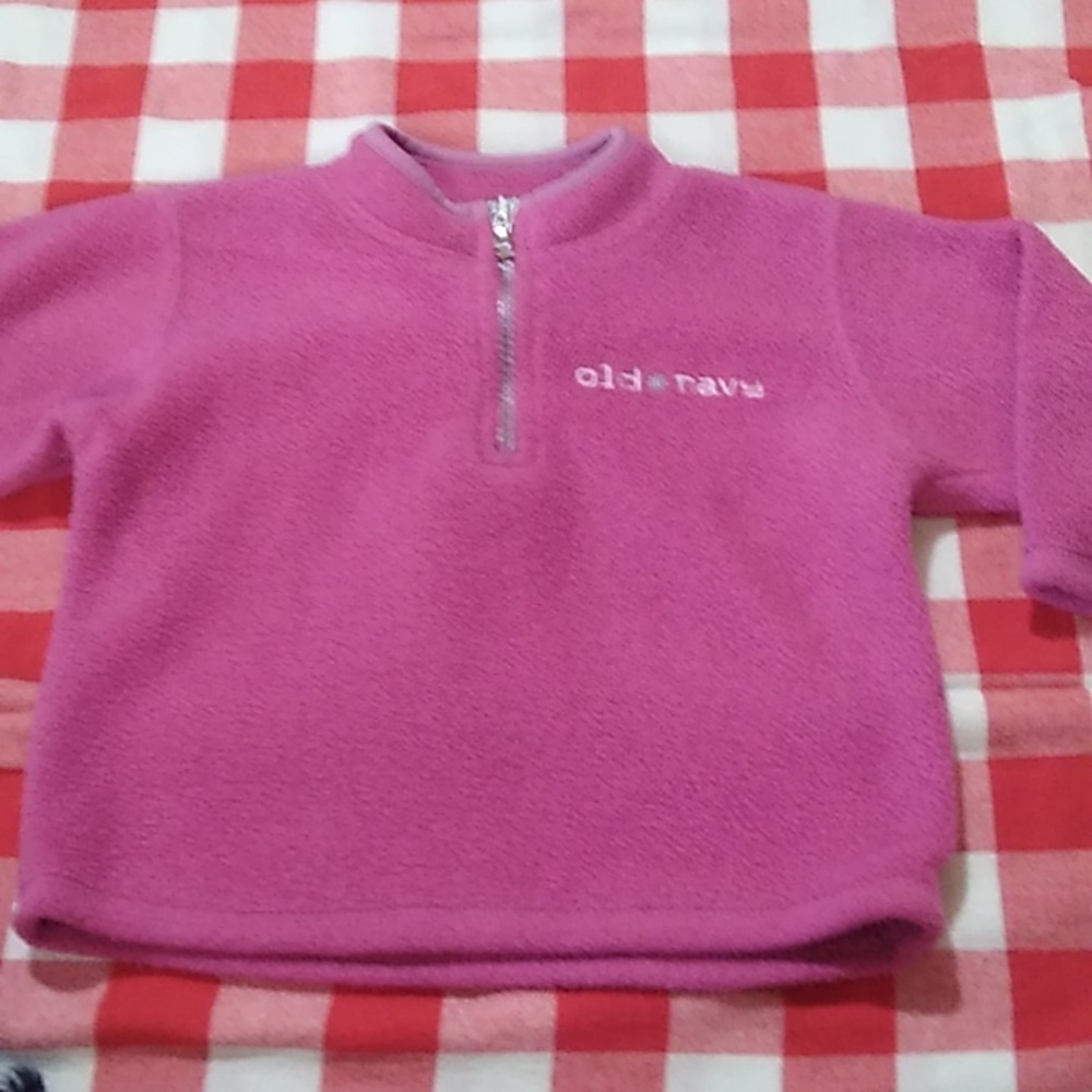 🩷 5/$15 Old Navy 18-24 Months 🩷 Sweatshirt